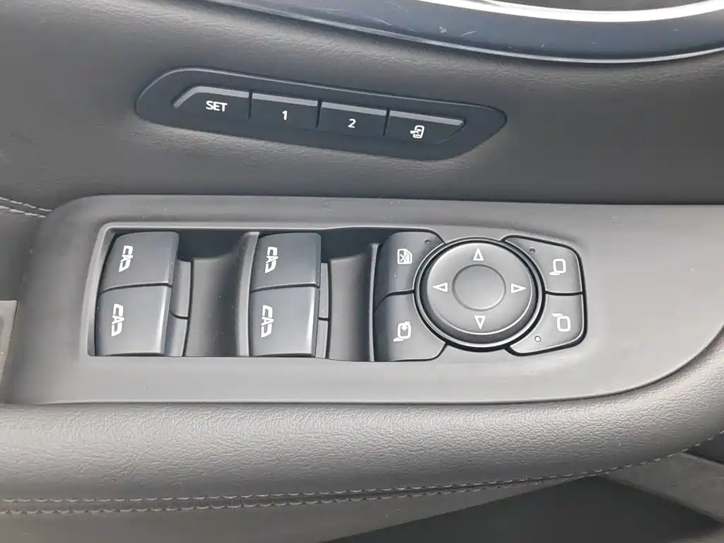 Buick Enclave 2023 2022 652T 2WD Premium 7-Seater
