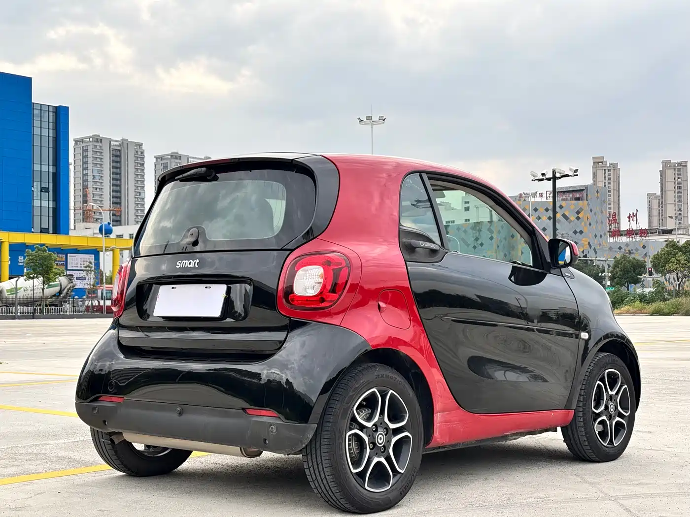 smart fortwo 2019 2019 0.9T 66kW Hardtop Dynamic Edition China VI