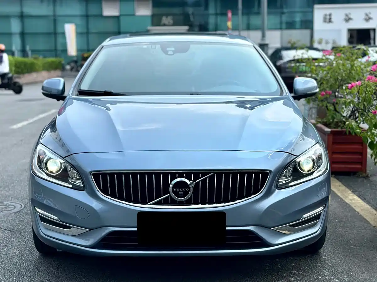 Photo 7 - Volvo S60