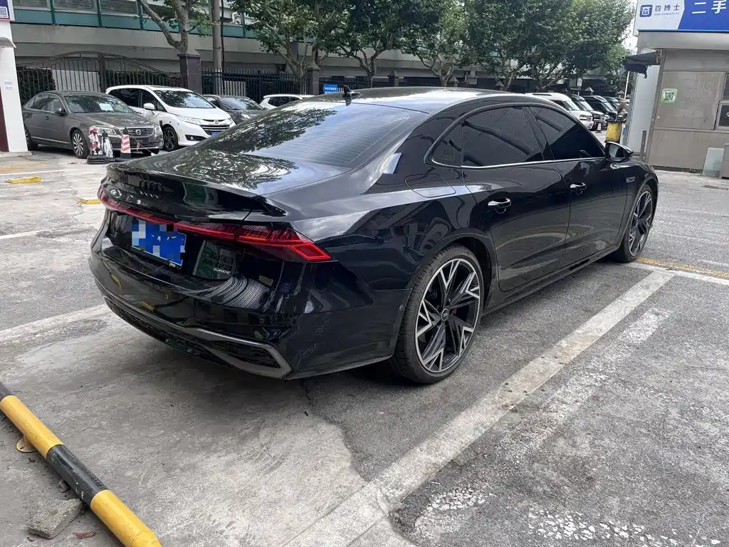 Audi A7L 2025 2024 45 TFSI quattro Black Warrior Edition