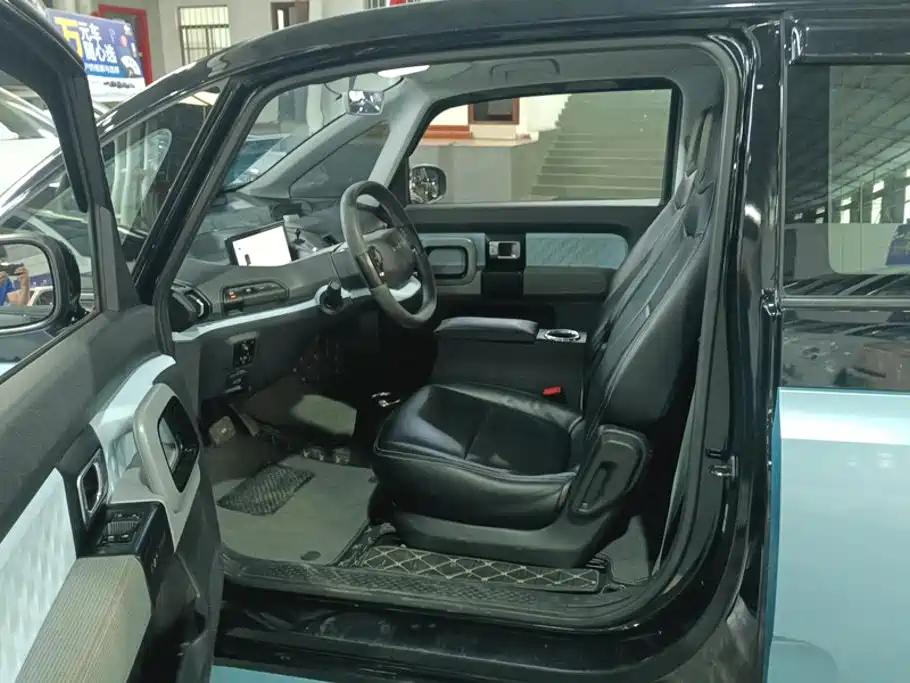 Baojun E300 2021 2020 Plus Stellar Smart Fun Edition