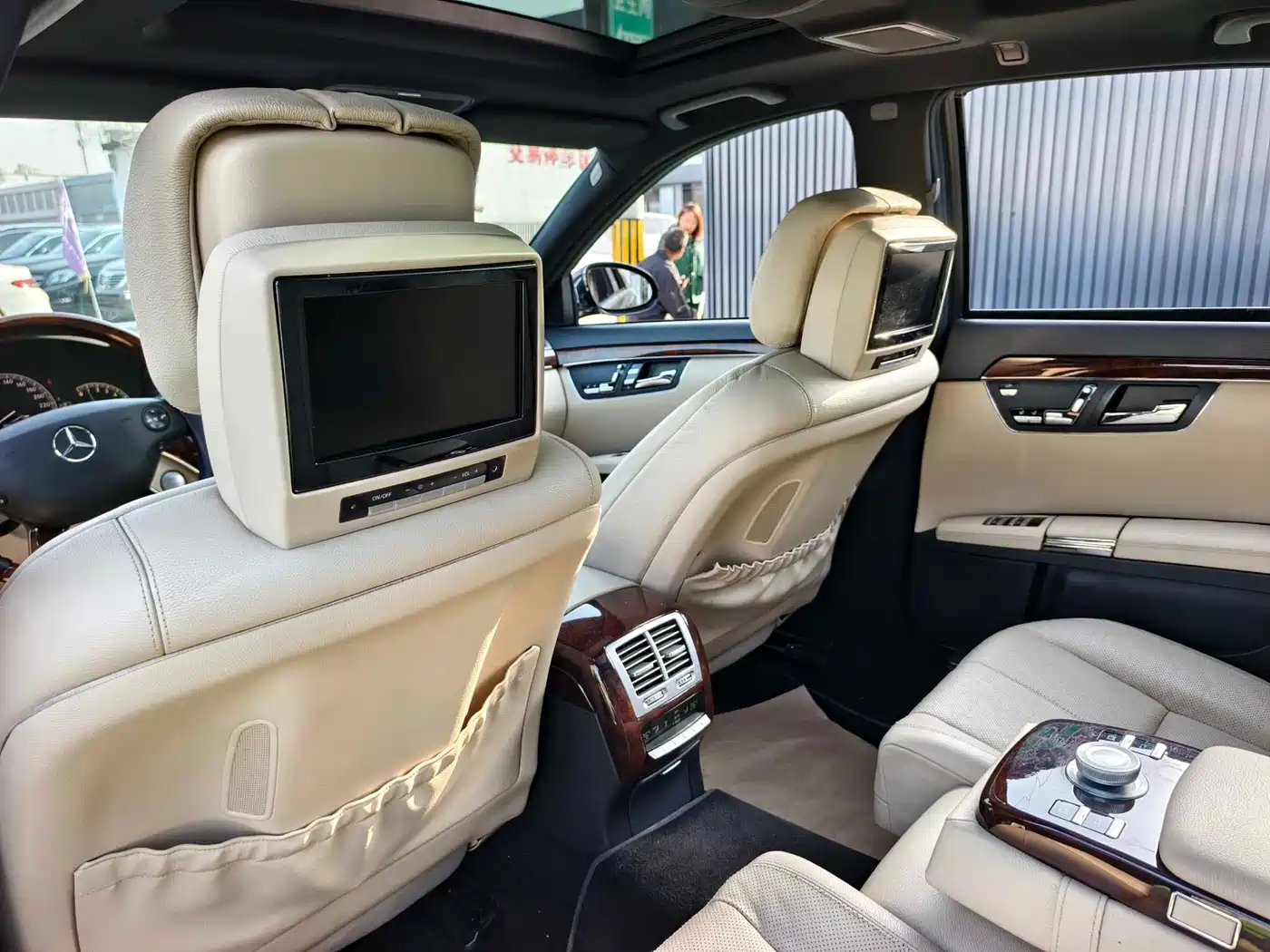 Mercedes-Benz S-Class 2008 S 350 L 4MATIC фото 13