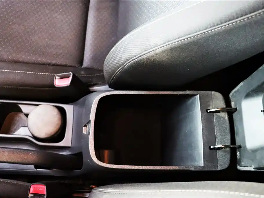 Hyundai Elantra 2018 1.6L Auto Joy GL (China V) фото 17