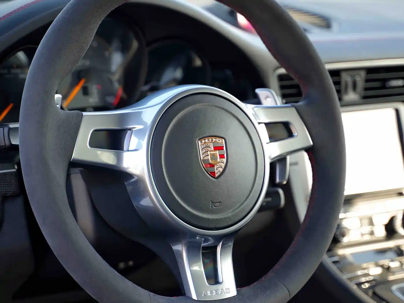 Porsche 911 2013 GT3 3.8L фото 11