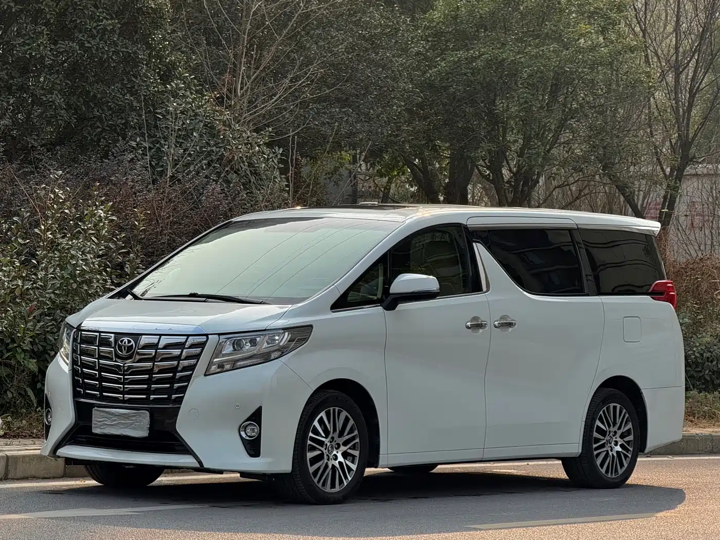 Toyota Alphard 2015 3.5L Premium Edition