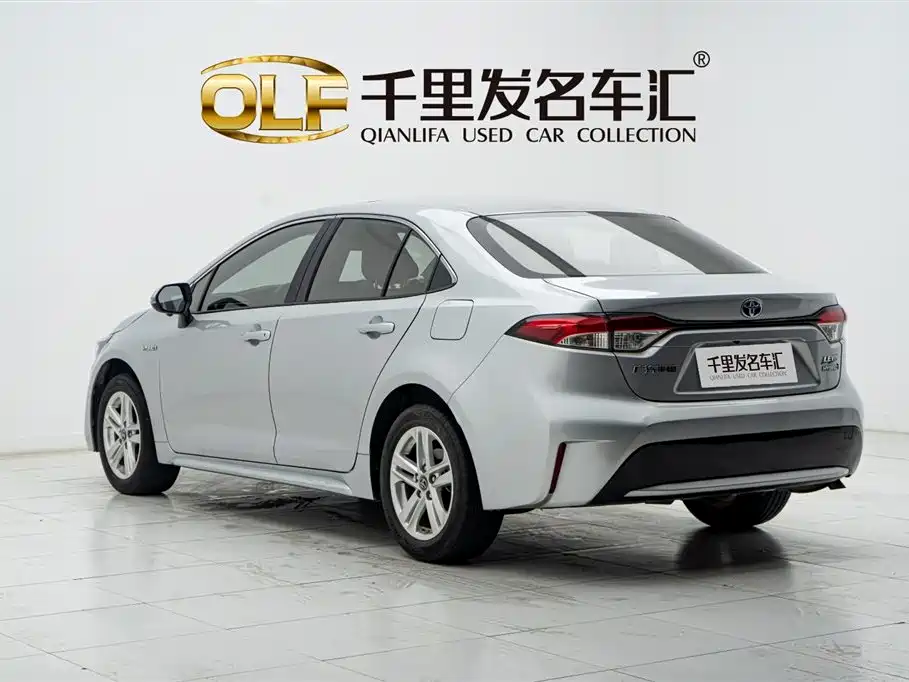 Toyota Levin 2022 Dual Engine 1.8H E-CVT Luxury Edition фото 4