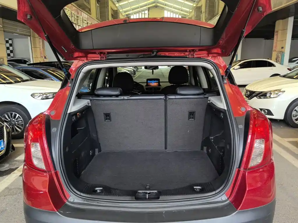 Фото 15 - Buick Encore