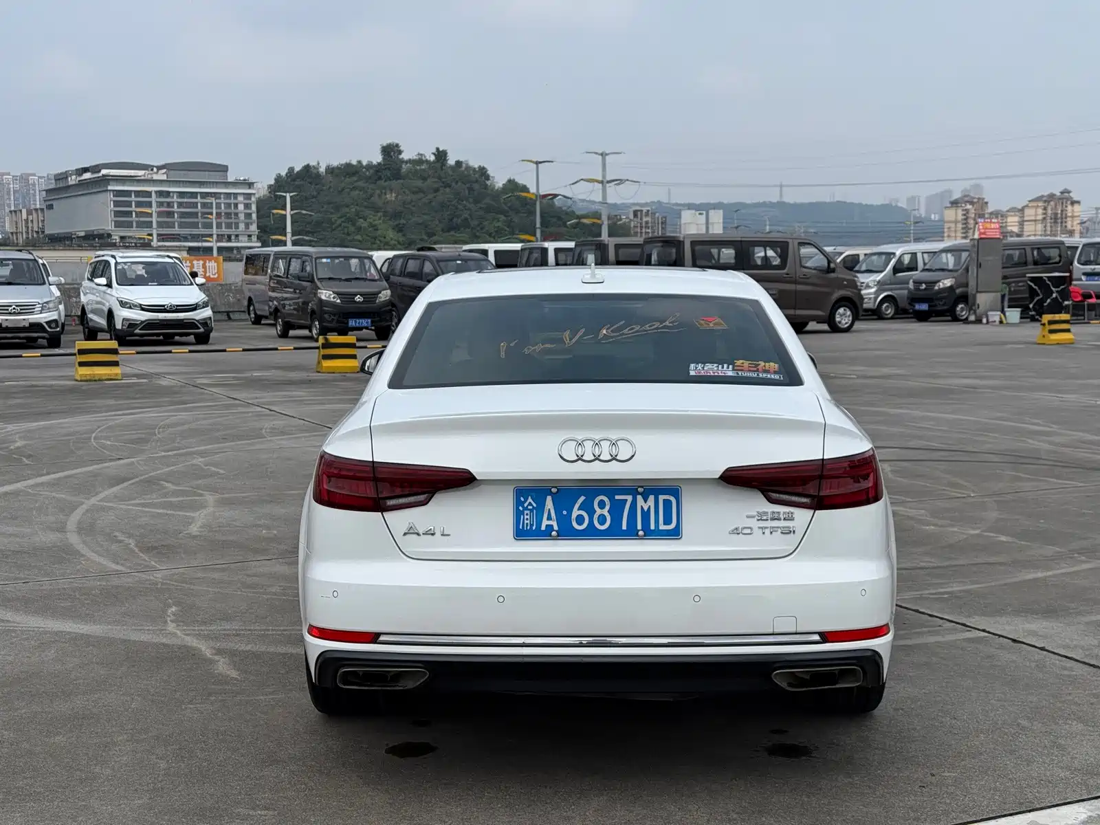 Photo 6 - Audi A4L