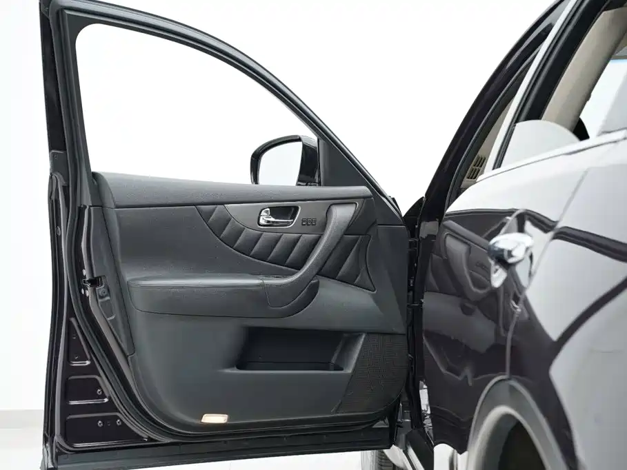 Infiniti QX70 2015 2013 3.7L Superior