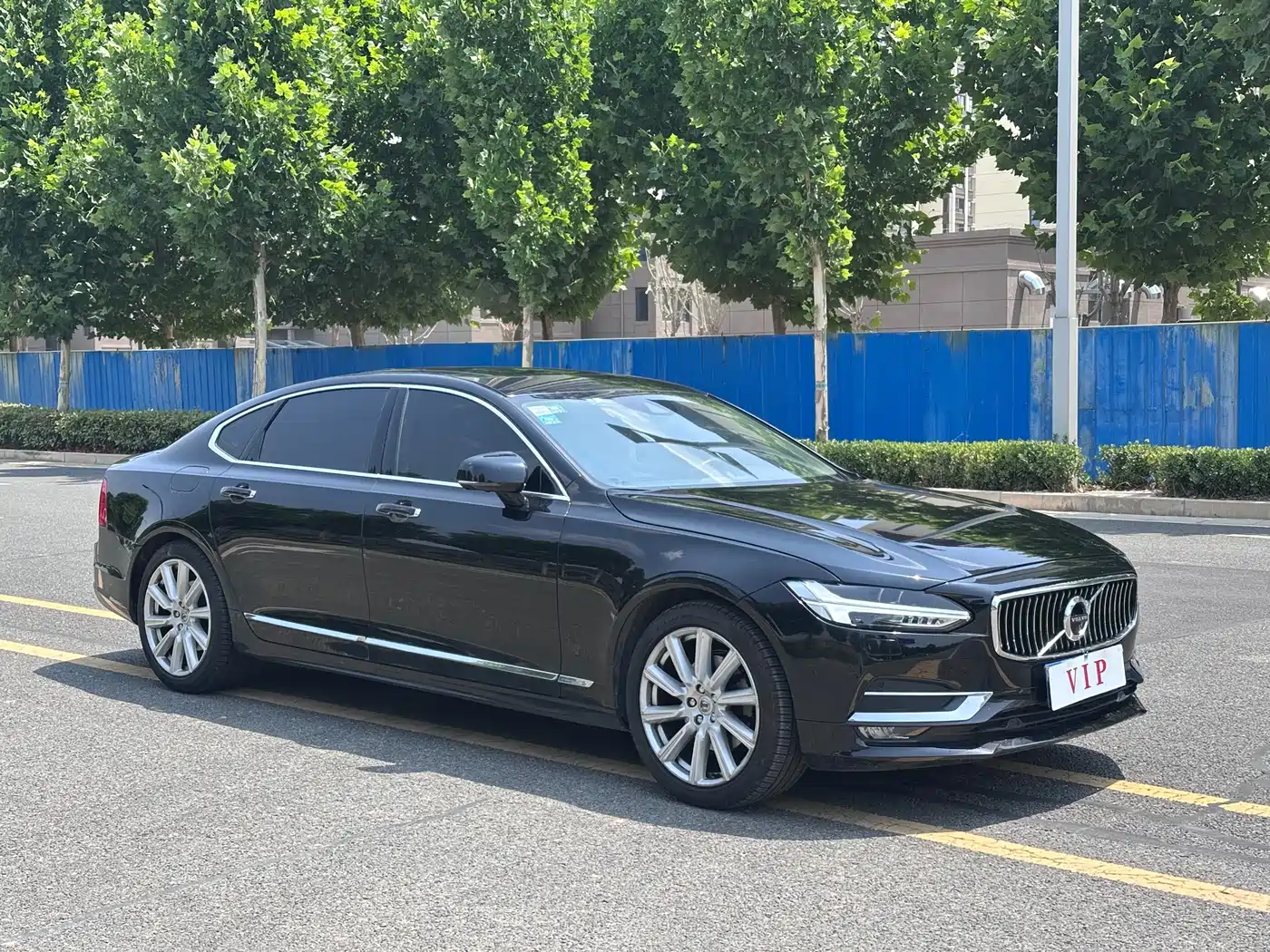 Фото 3 - Volvo S90