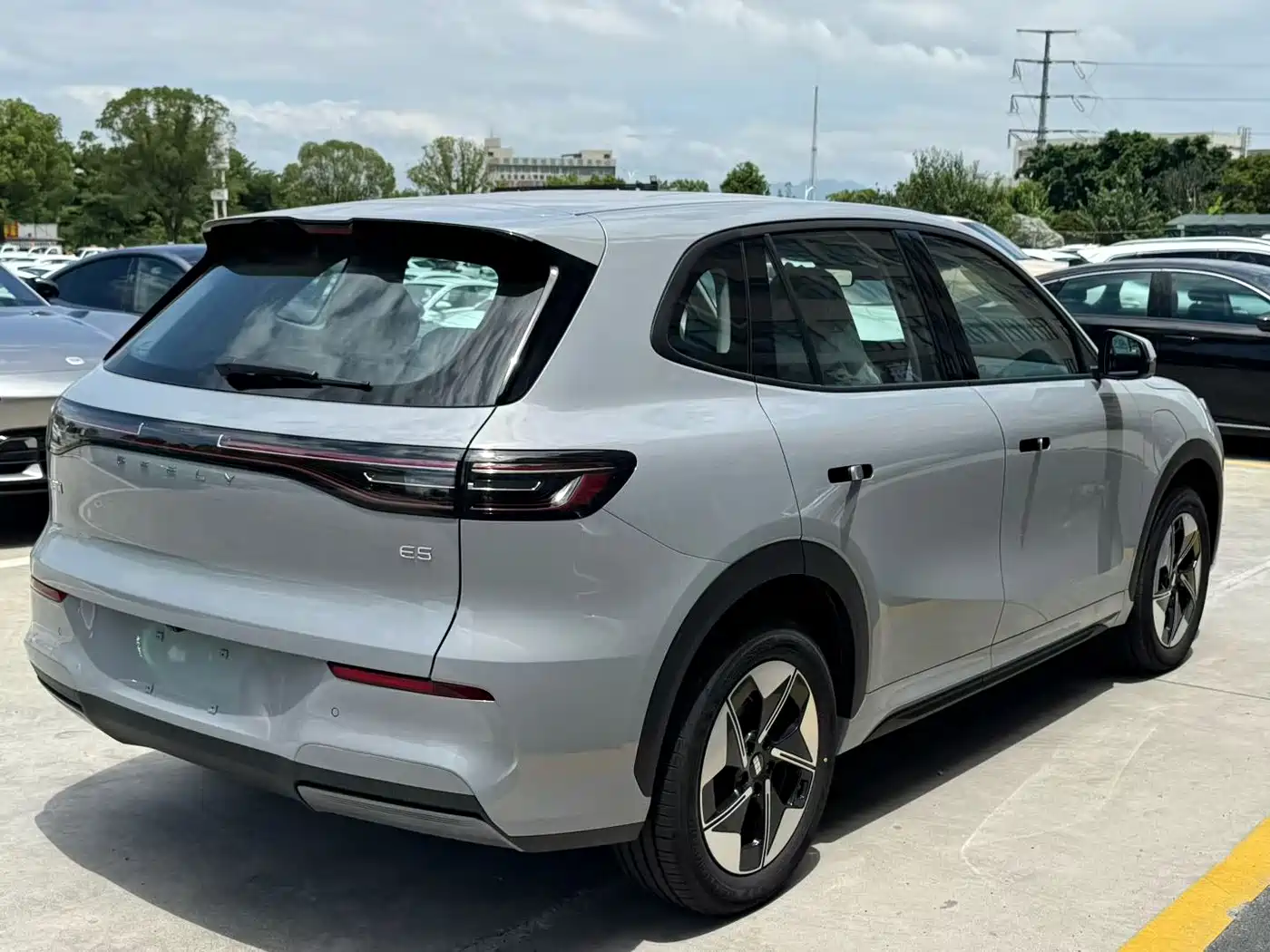 Geely Galaxy Galaxy E5 2026 2026 530km Voyager Edition