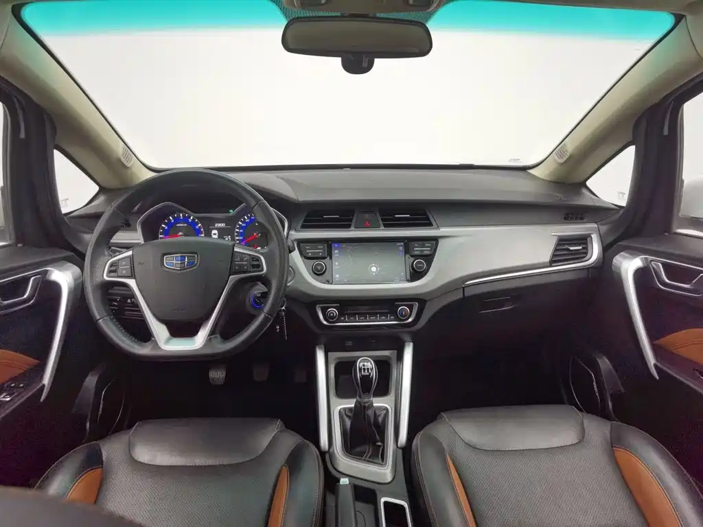 Фото 5 - Geely Vision X3