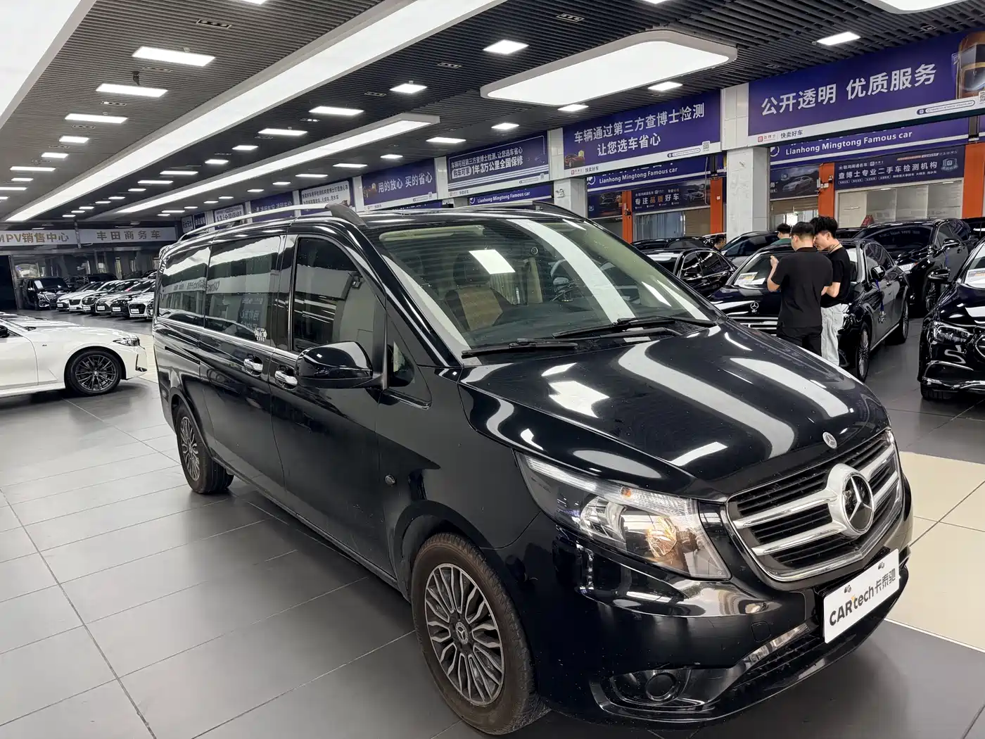 Mercedes-Benz Vito 2016 2.0T Elite Edition фото 2