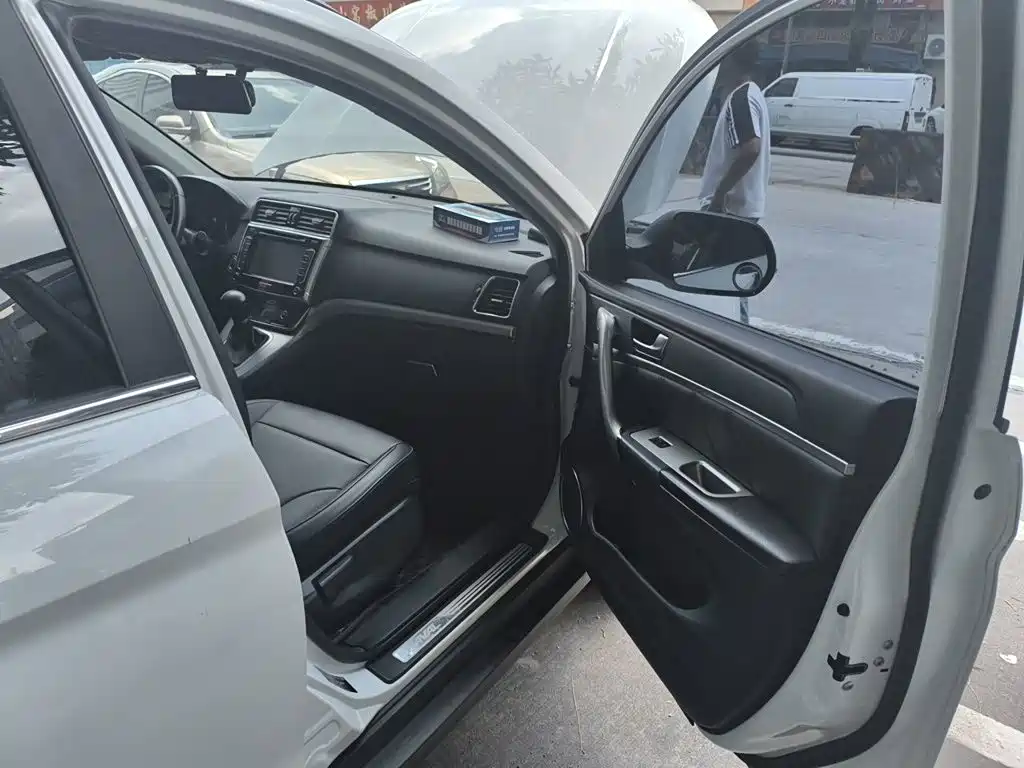 Фото 20 - Haval M6