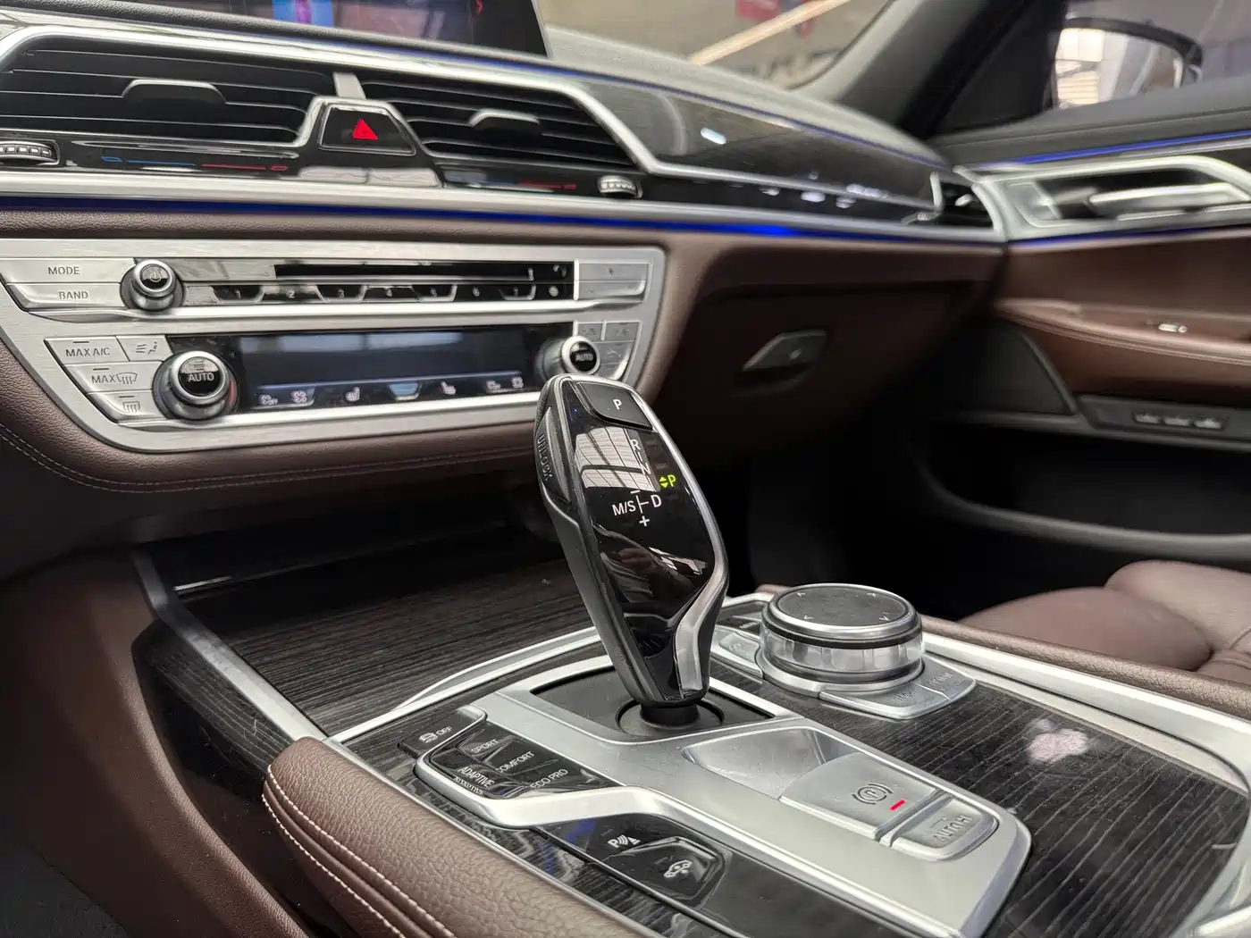 BMW 7 Series 2018 730Li Leading Type M Sport Package фото 11