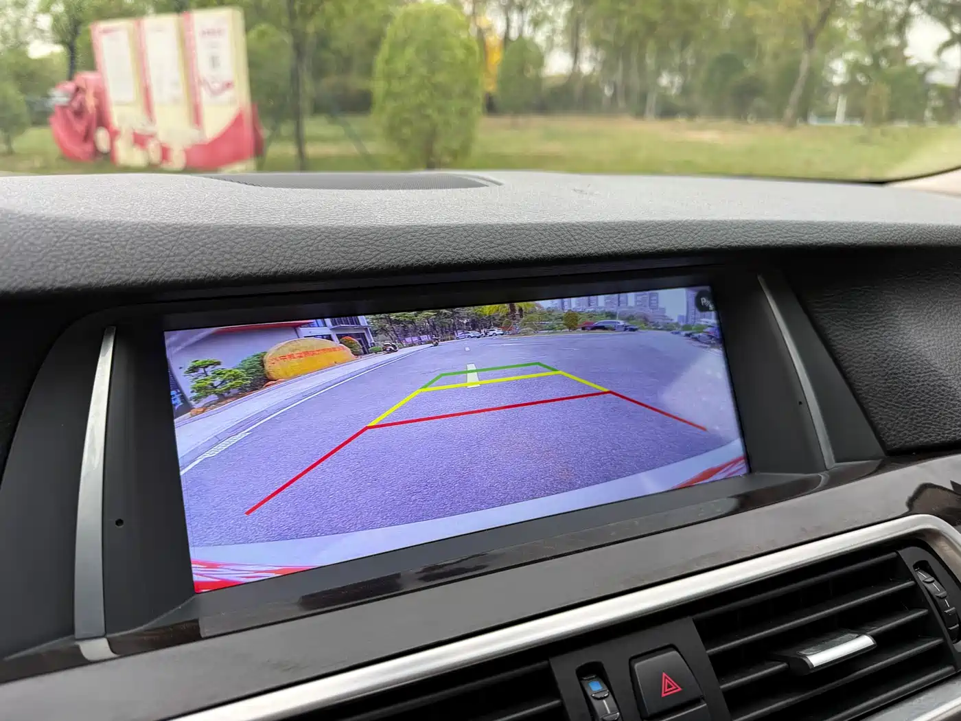 BMW 5 Series 2014 525Li Leading фото 27