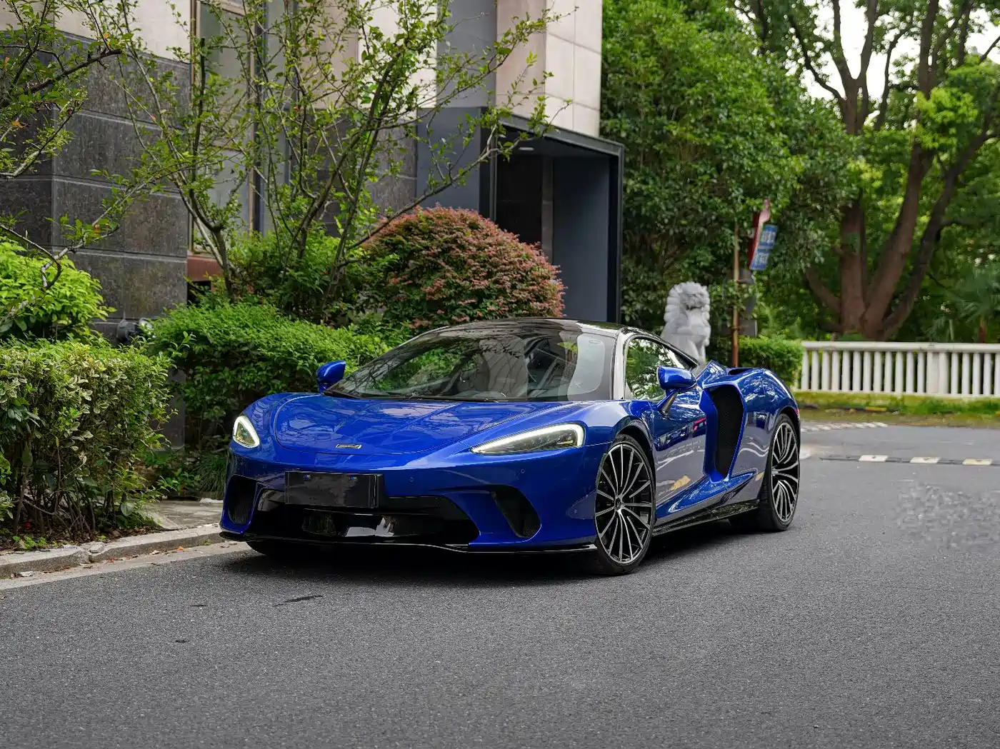McLaren GT 2023 2023 4.0T Standard Model