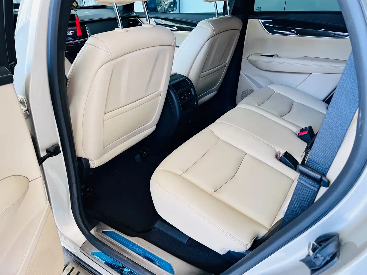 Cadillac XT5 2017 2016 25T Technology Model