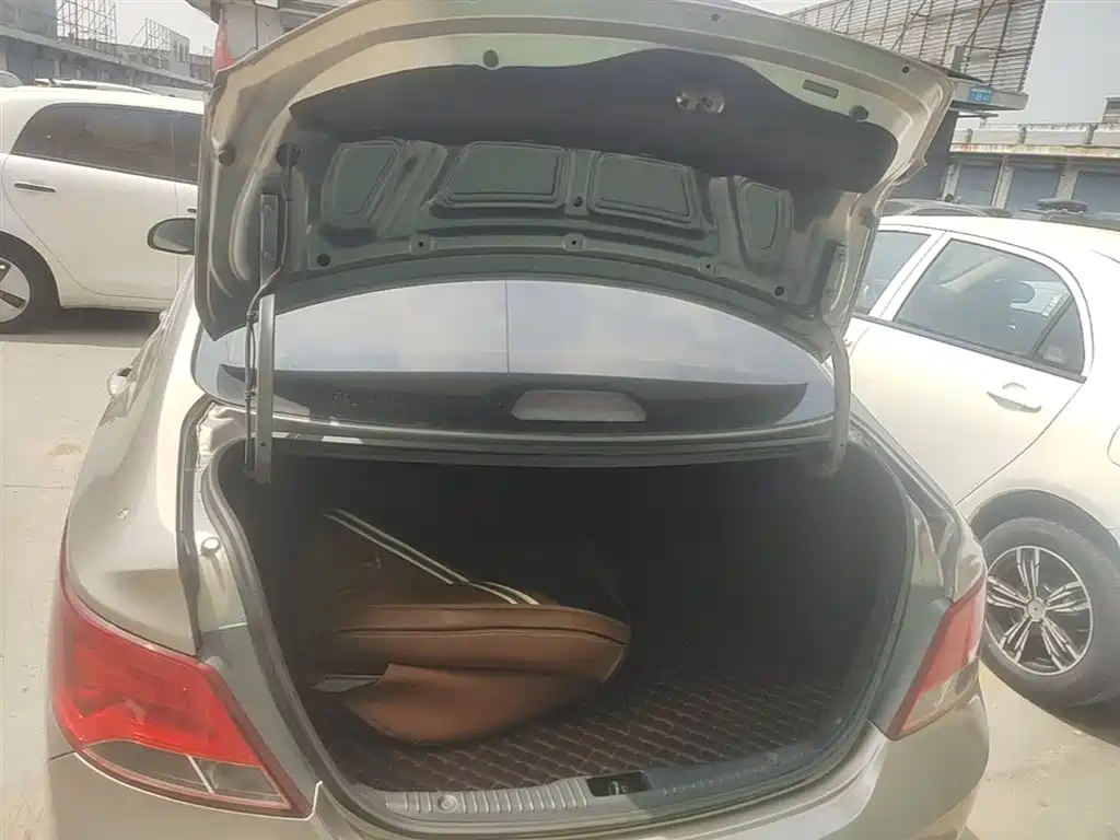 Hyundai Verna 2016 1.4L Automatic Smart GLS фото 19