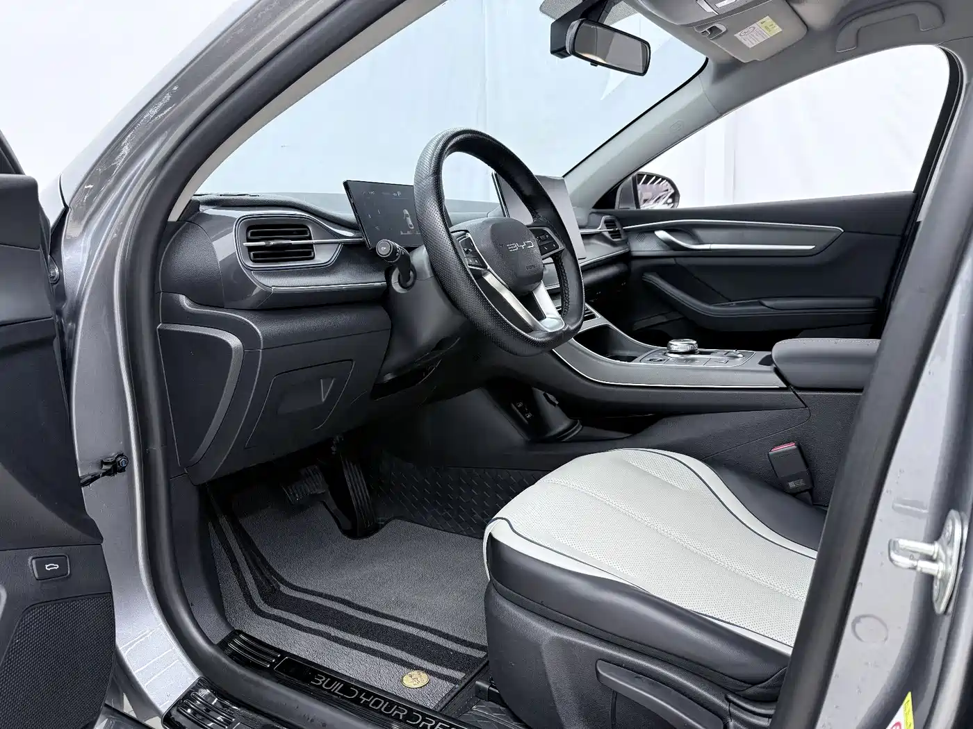 BYD Destroyer 05 2025 2024 Glory Edition DM-i 55KM Luxury