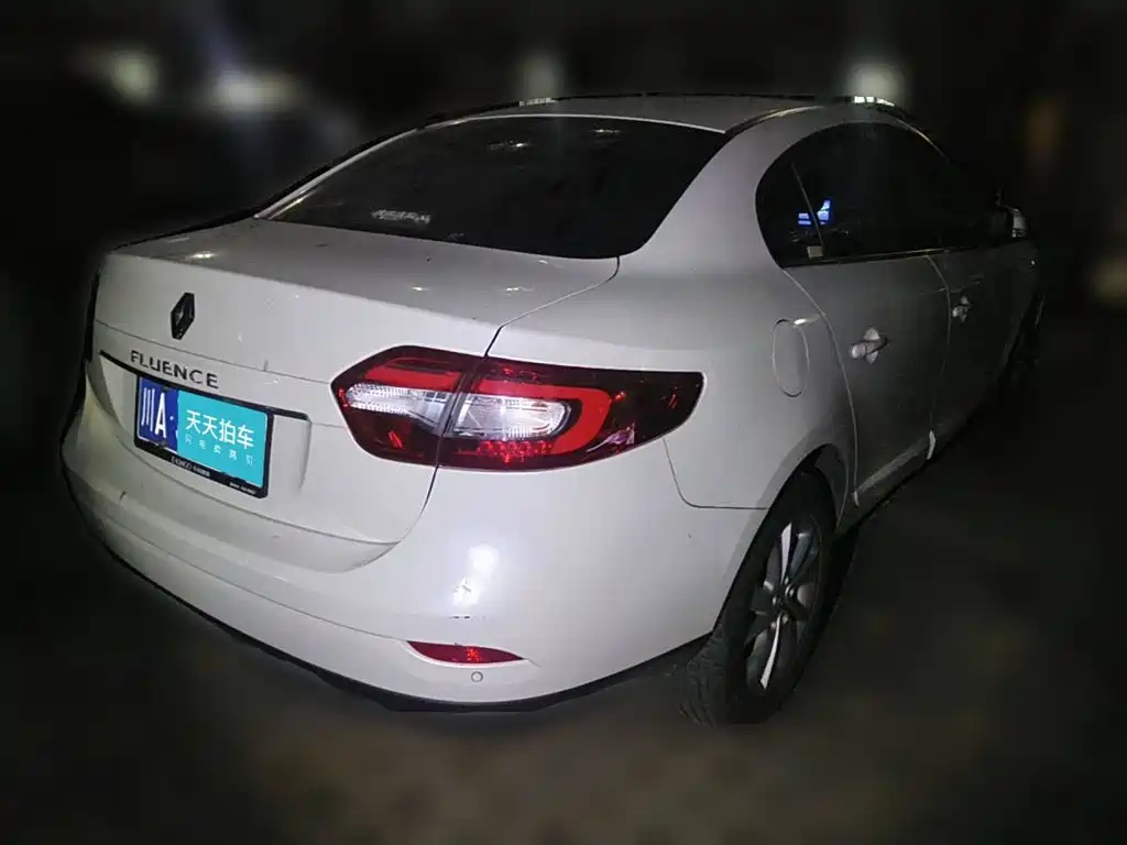 Renault Fluence 2015 2015 2.0L Fashion Edition