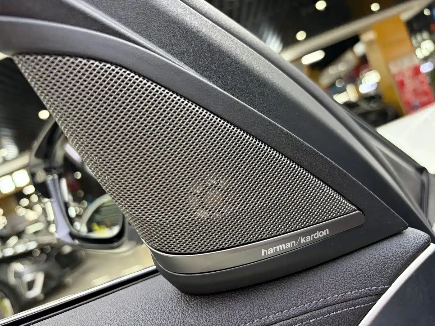 BMW 5 Series New Energy 2022 Facelift II 535Le Pioneer Edition M Sport Package фото 8