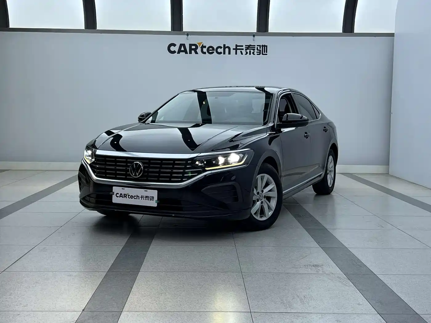 Volkswagen Passat 2022 280TSI Business Edition