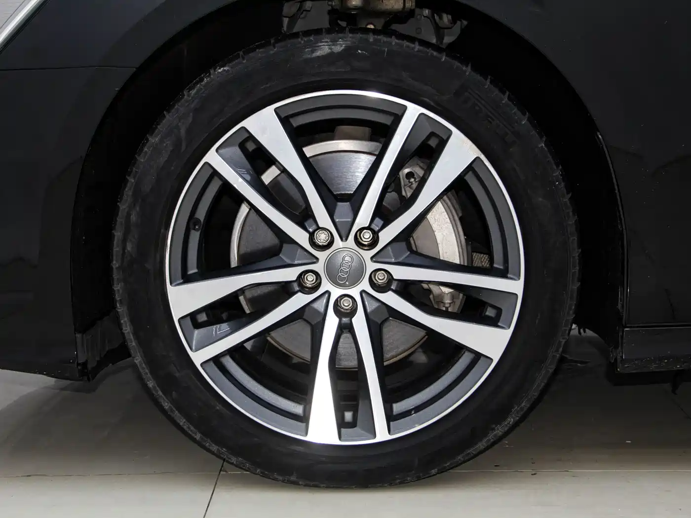 Audi A6L 2021 40 TFSI Luxury Sport фото 28