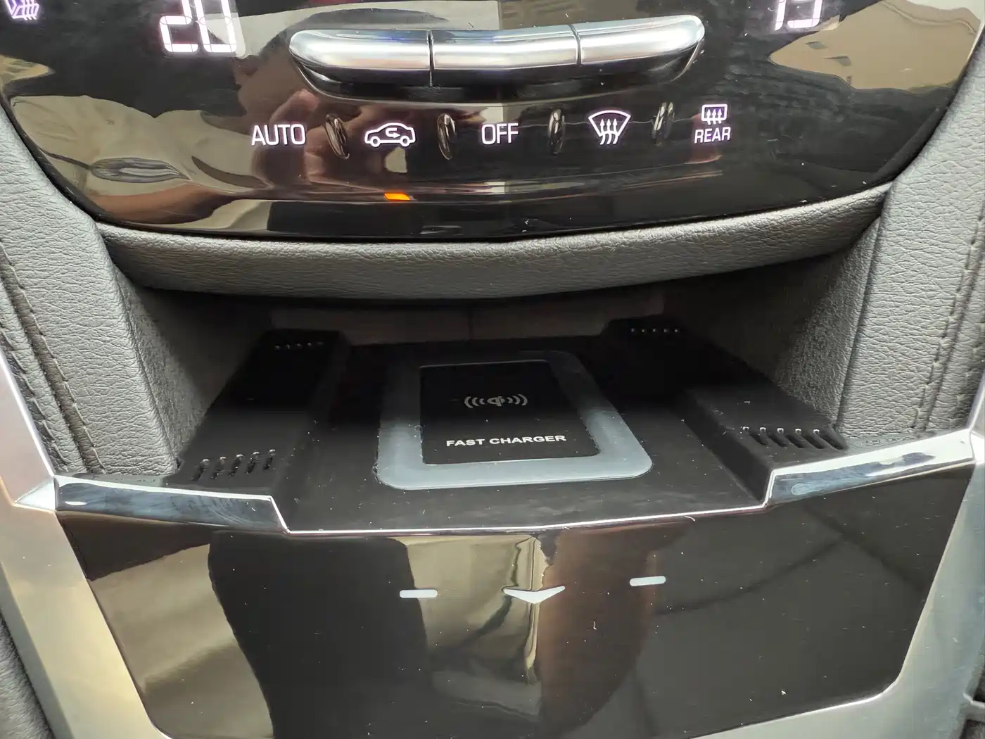 Cadillac XT5 2021 2.0T 2WD Luxury Edition фото 25