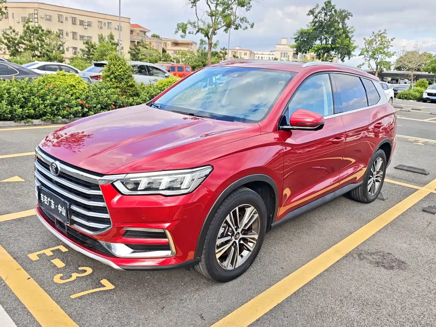 Фото 1 - BYD Song Pro