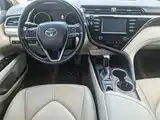 Фото 7 - Toyota Camry