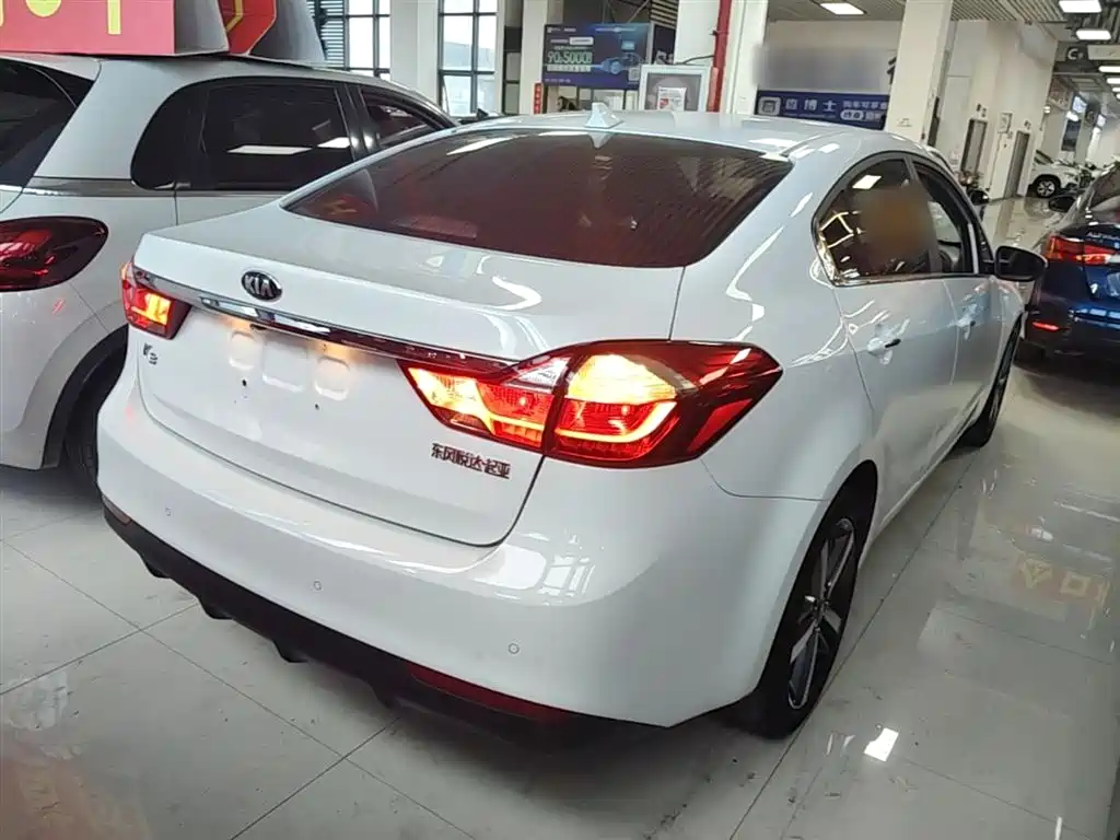 Kia K3 2017 1.6L Automatic 15th Anniversary Special GLS фото 7