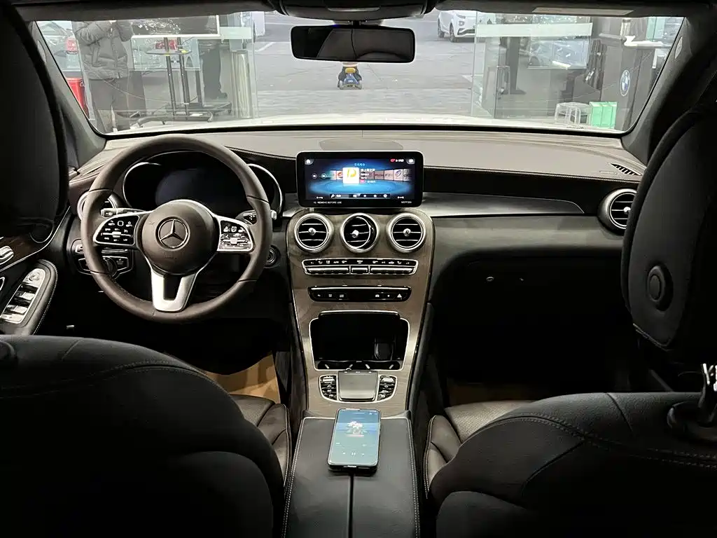 Mercedes-Benz GLC 2020 GLC 300 L 4MATIC Dynamic фото 5
