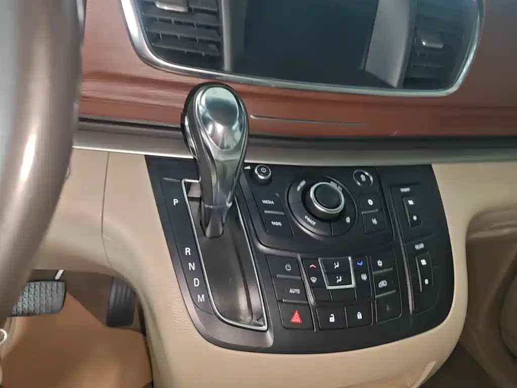Buick GL8 2017 25S Luxury China V фото 14