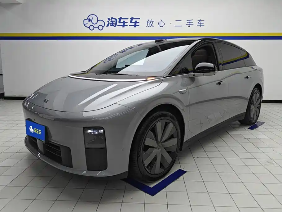 Photo 1 - Li Auto i6