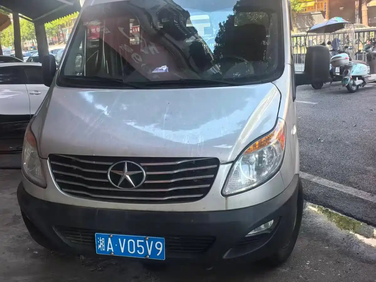 JAC Star锐 2022 2022 2.0T Fuel King PLUS Express Edition Short Wheelbase 6-7 Seater HFC4DB3-2E4