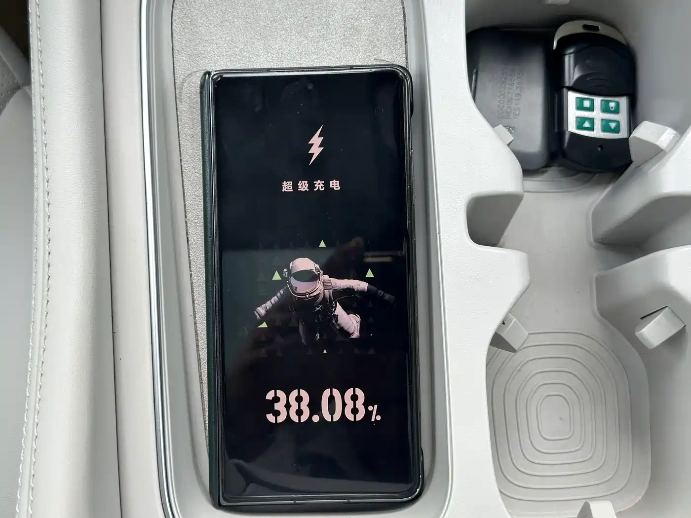Roewe iMAX8 EV 2024 2025 1.5T DMH Land Luxury Edition