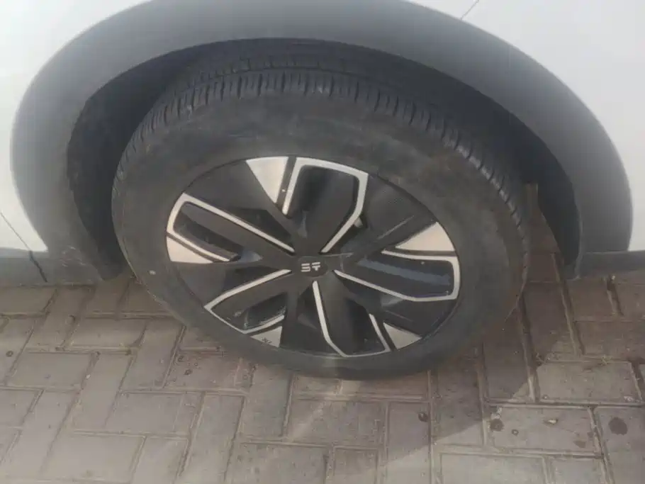 Jetour Shanhai L7 2025 2024 1.5T 120km MAX+ 5-seater