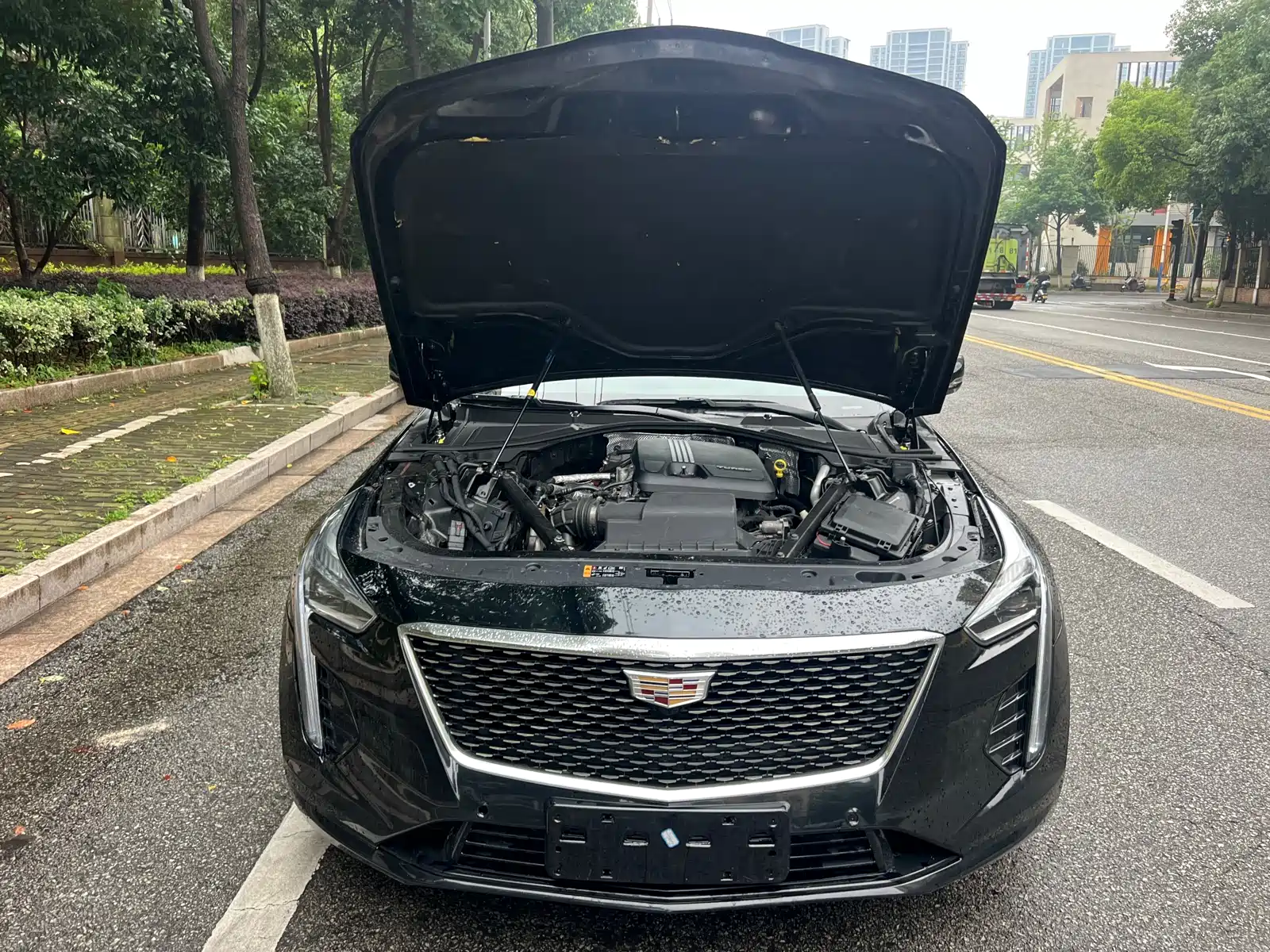 Фото 16 - Cadillac CT6