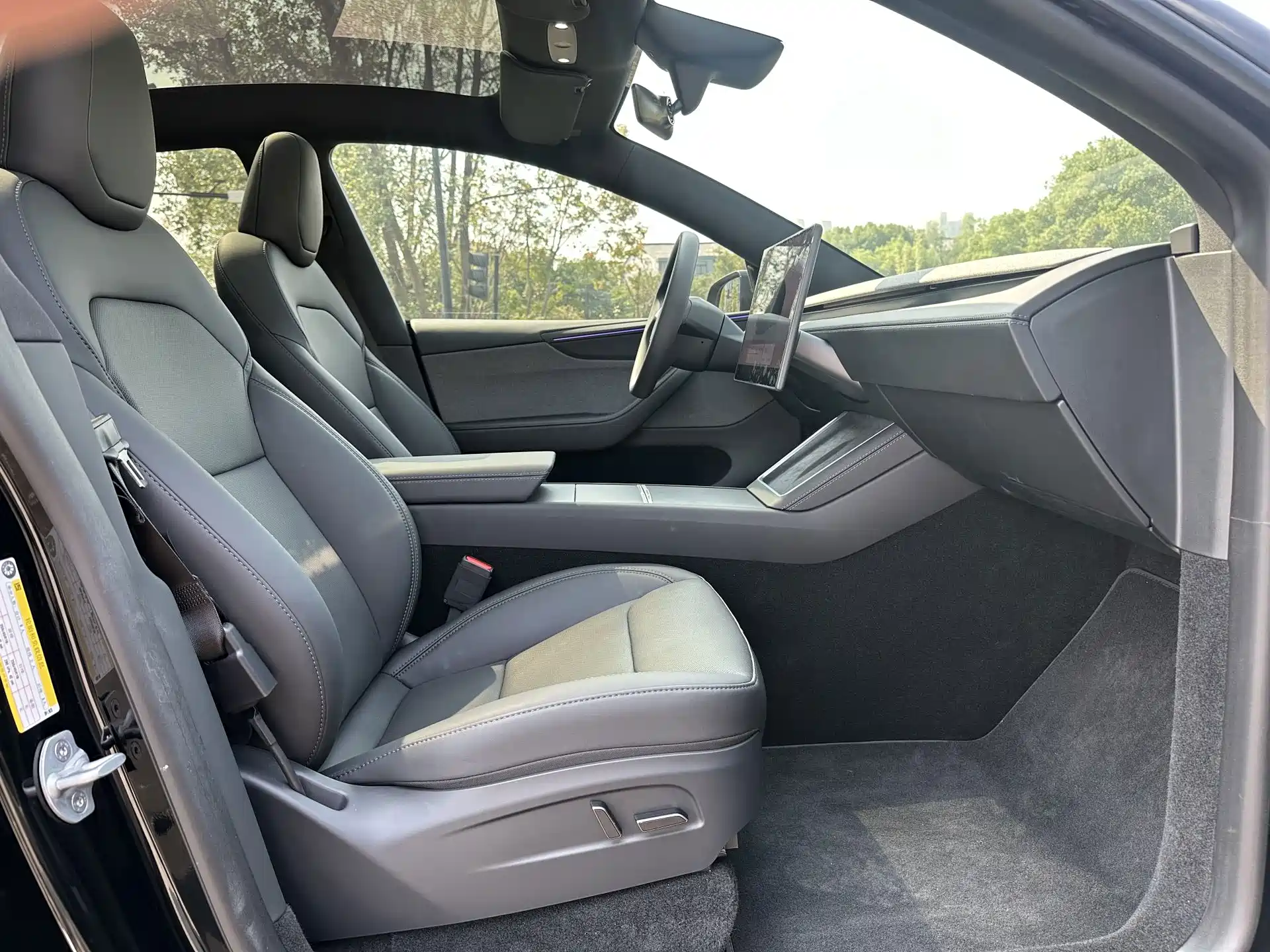 Фото 14 - Tesla Model Y