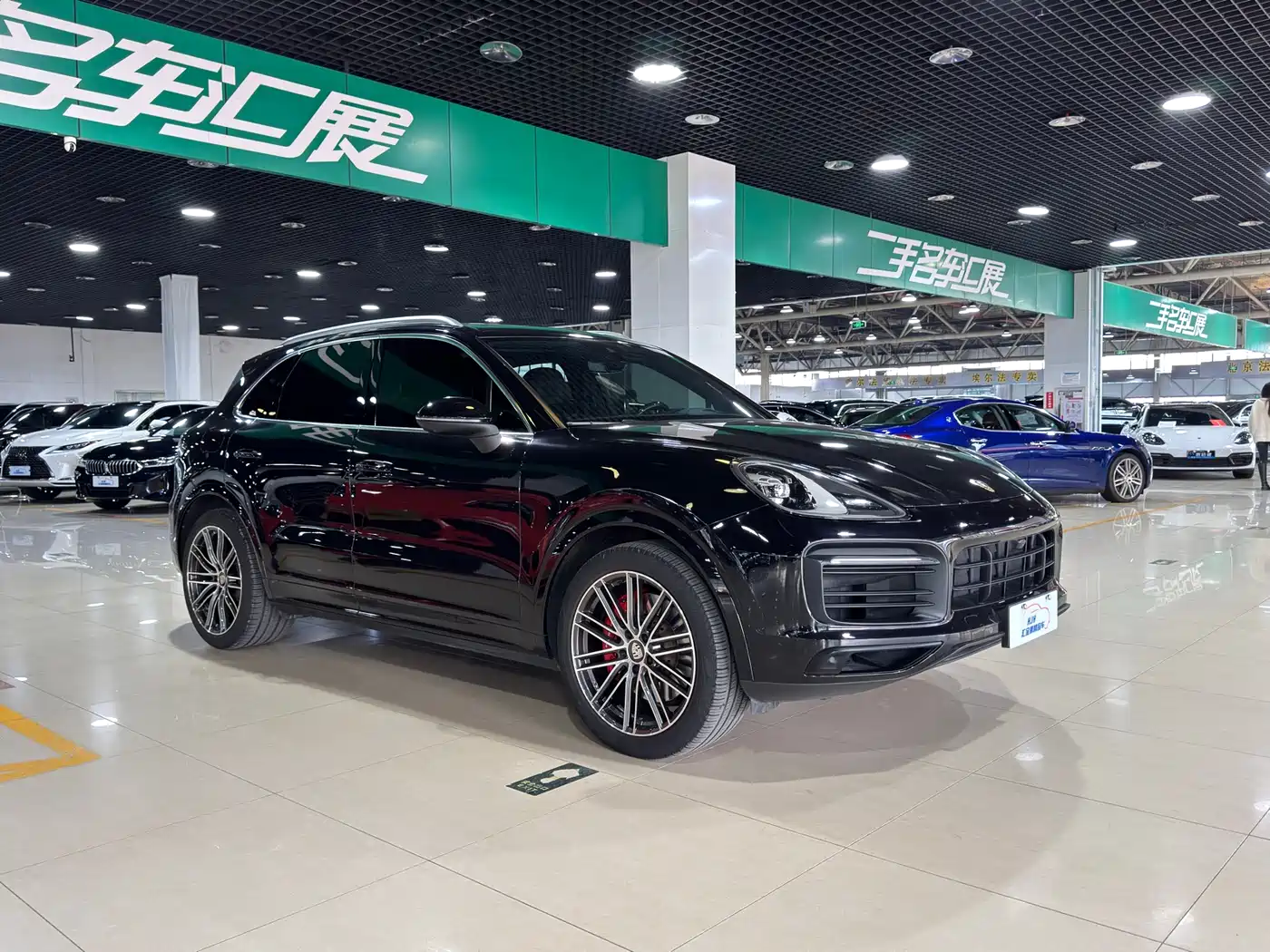 PORSCHE CAYENNE