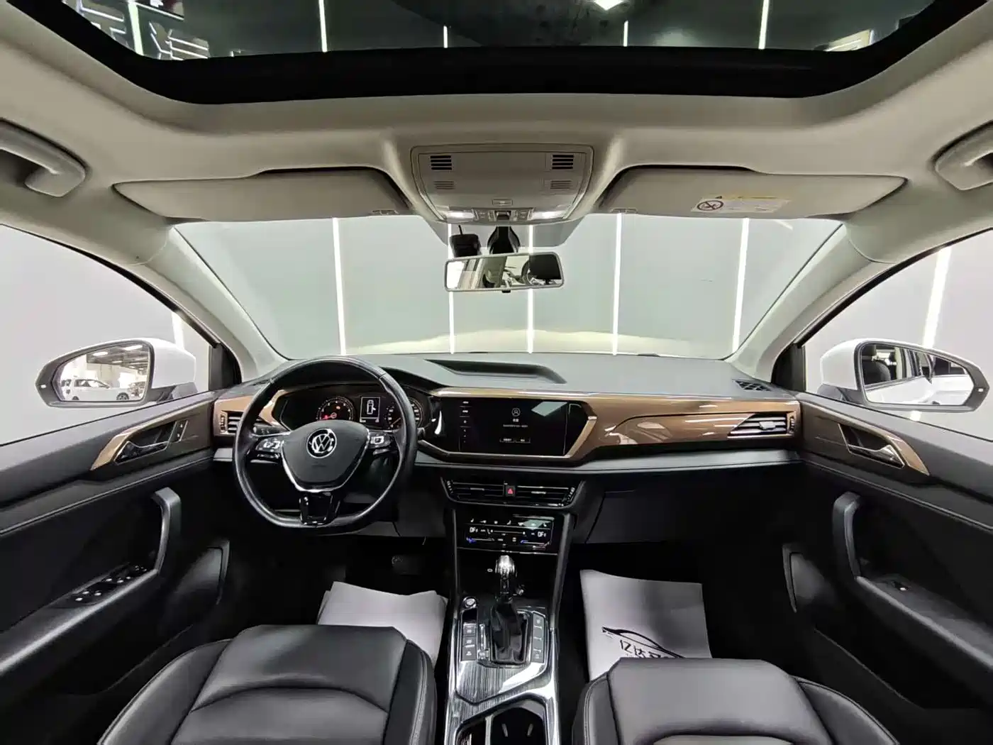 Volkswagen Tharu 2021 280TSI 2WD Luxury Plus фото 18