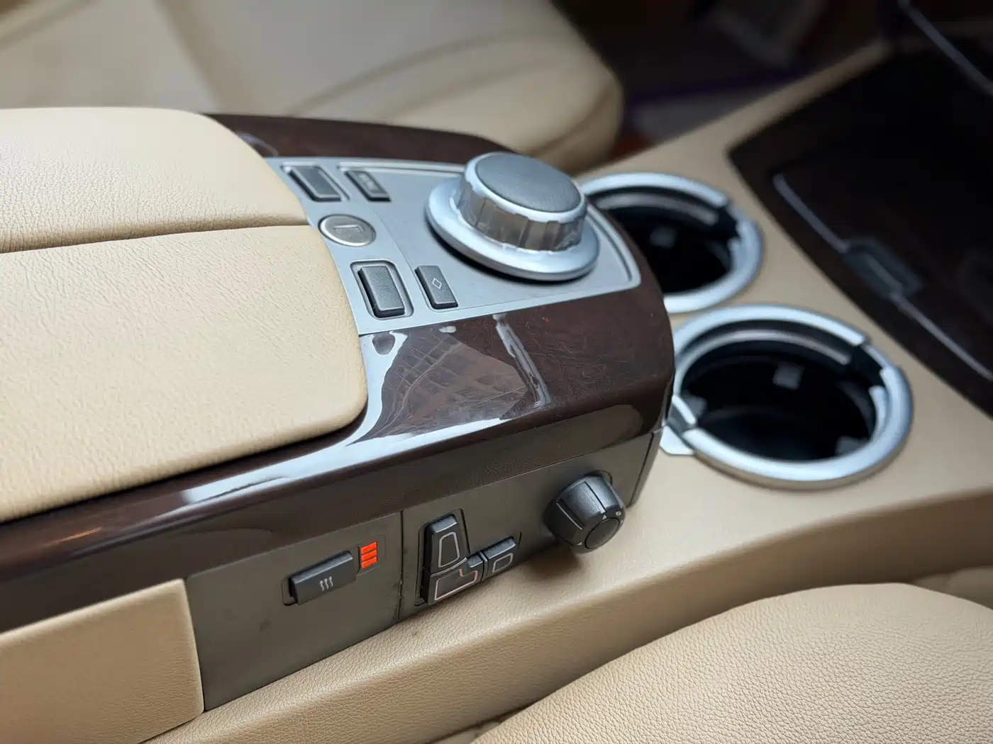 BMW 7 Series 2008 Model 730Li Classic Edition фото 23