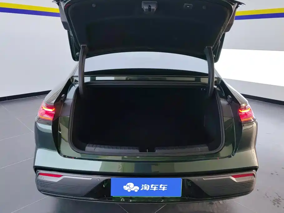 Geely Galaxy Galaxy Xingyao 8 2025 2025 130km EM-P Starship Edition