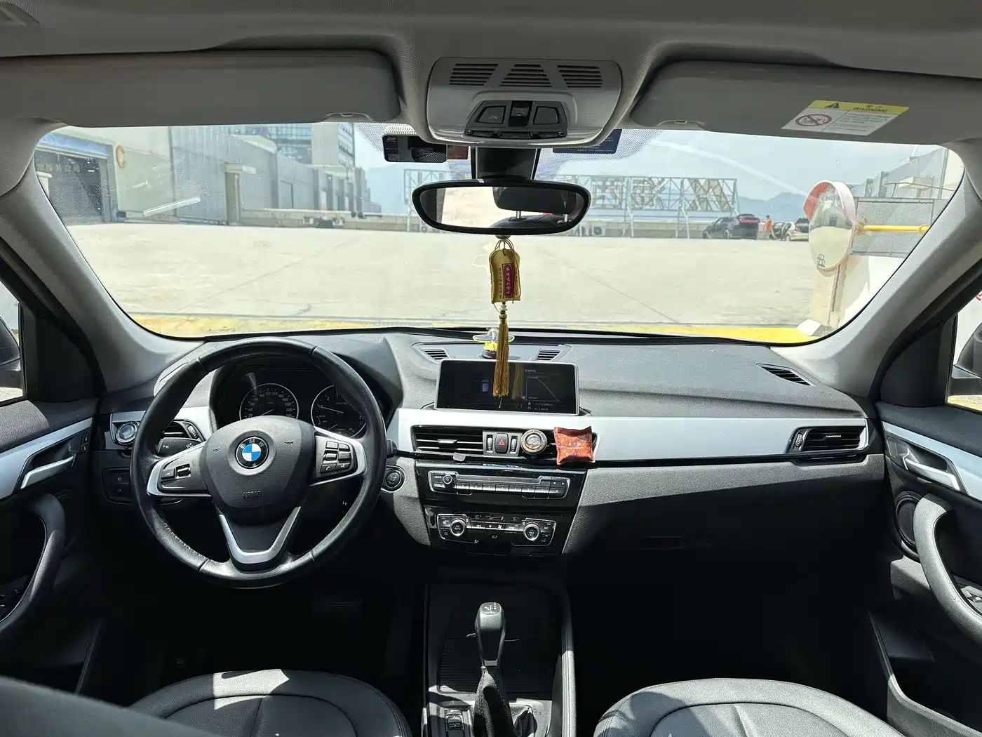 BMW X1 2018 sDrive18Li Fashion Model фото 8