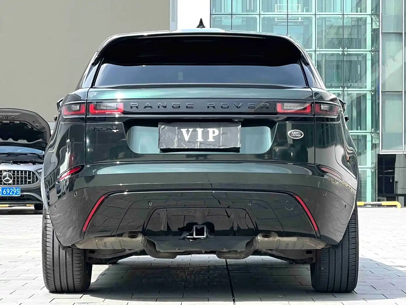 Land Rover Range Rover Velar 2021 P250 Gloss Black Collector's Edition фото 15