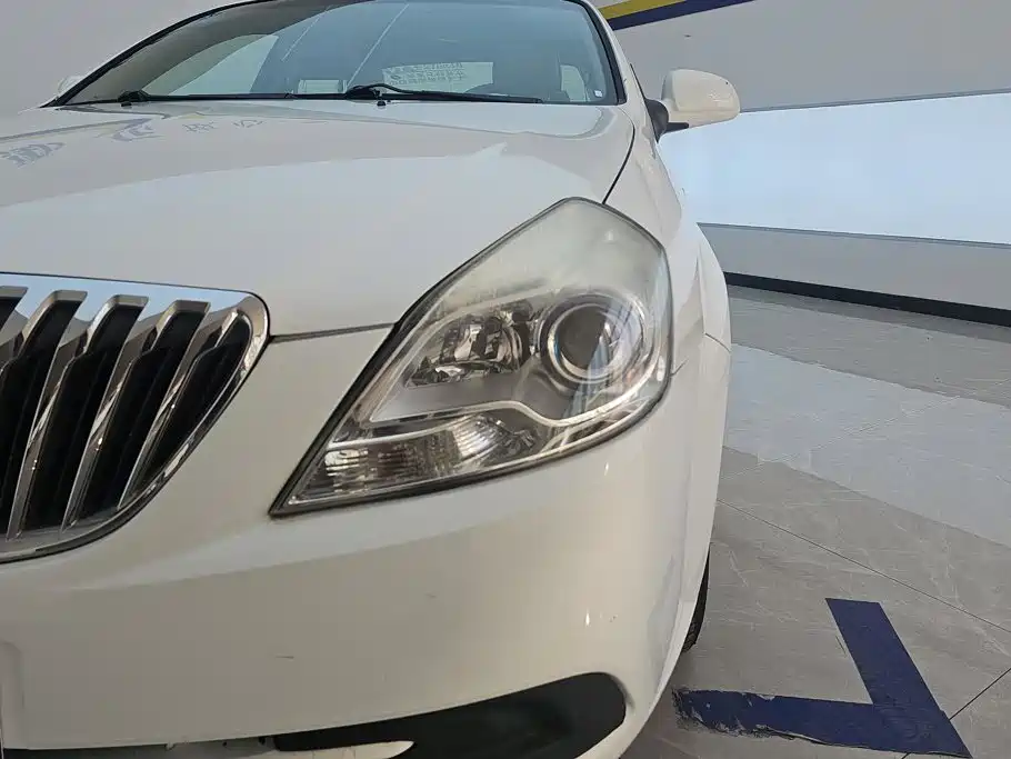 Фото 5 - Buick Excelle