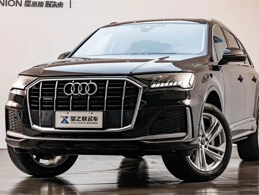 Audi Q7 2023 45 TFSI quattro S line Sport фото 3