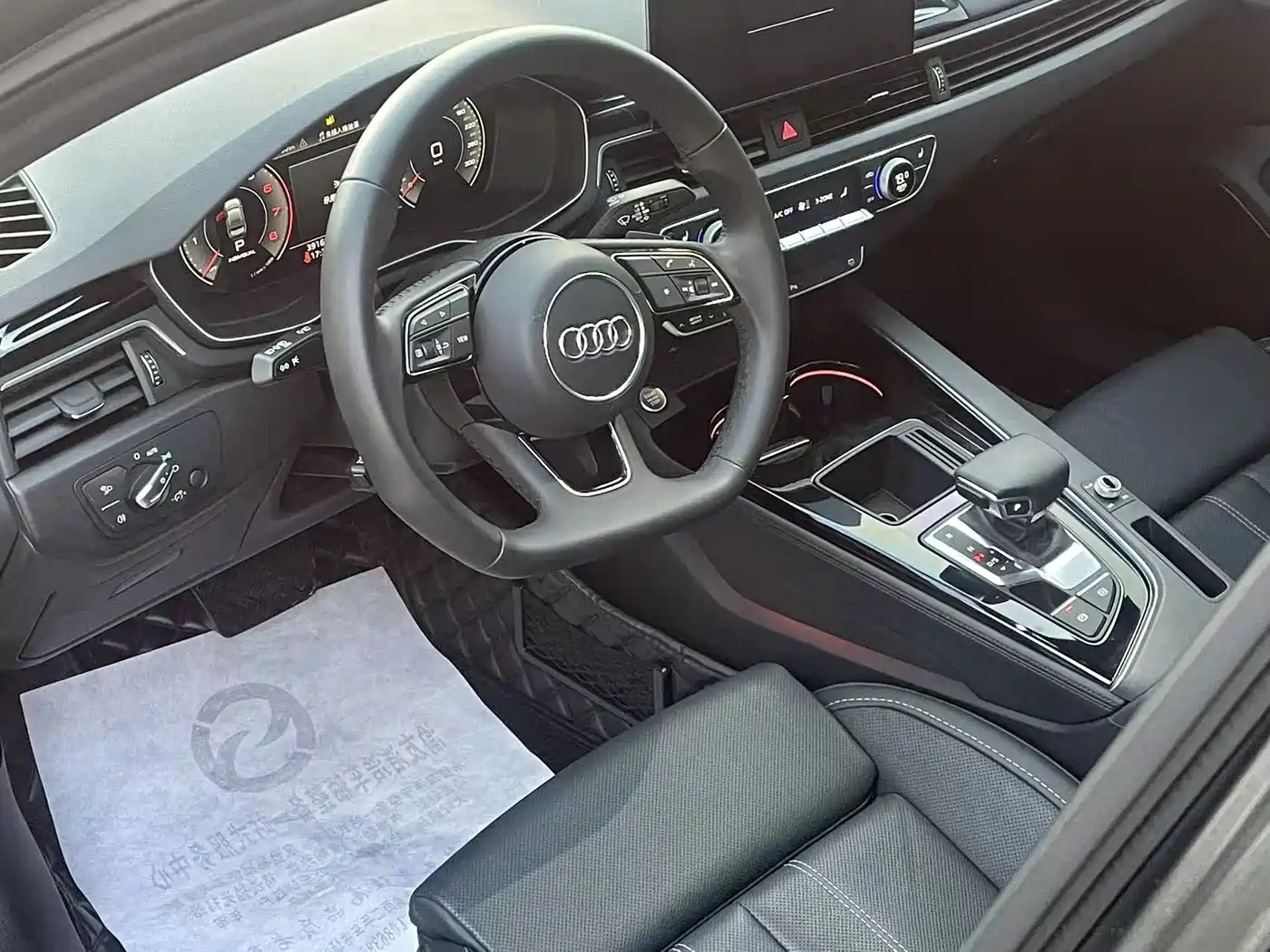 Фото 8 - Audi A4L