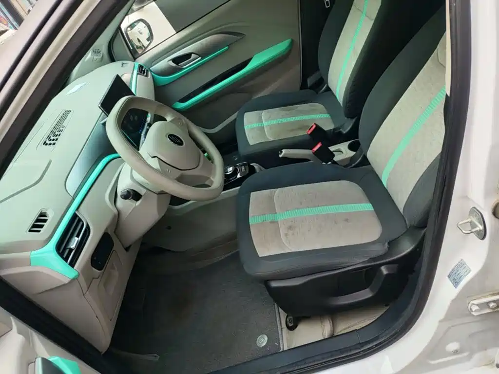 JMCG New Energy Yizhi EV3 2024 2024 Youth Edition 330KM Comfort